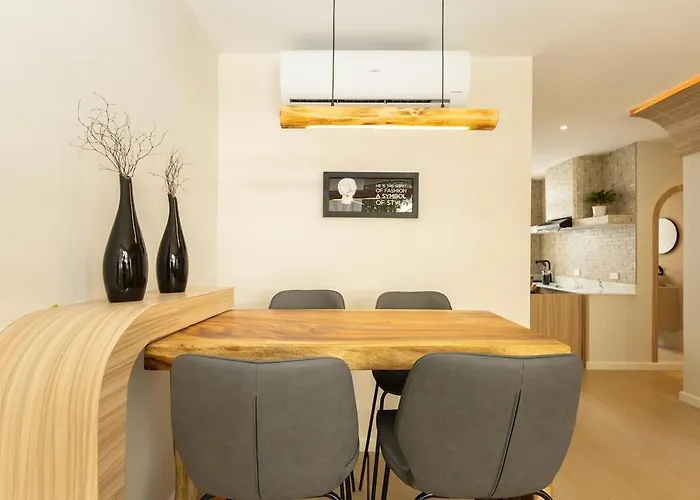 アパート 2 Bedrooms 4 Guests Private Floor At Sathorn *